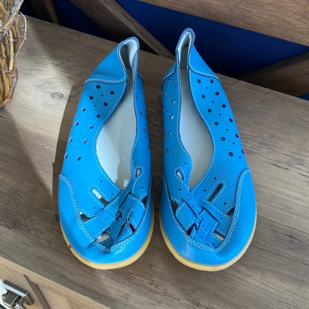 🍀 Bright Blue Perforated Leather Slip-On Flats